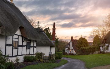 is Farncombe thatch roofing popular